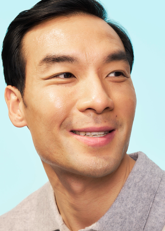 Headshot and testimonial from a real SKINVIVE™ patient (Lee, 37).